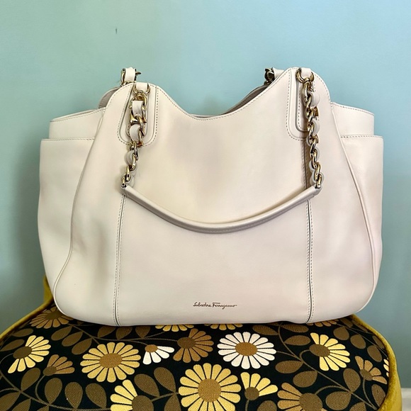 Salvatore Ferragamo Med Melinda Tote Pristine Natural Leather Color Authentic - Picture 7 of 12